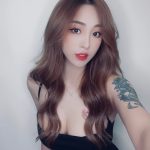 Nguyễn Thu Trang - Vì lòng người sâu quá Xanh thẳm như đại dương Em chỉ là chú cá Bơi…