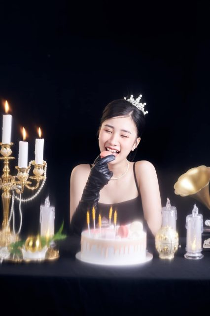 Nguyễn Thuỷ Tiên - Chuc mung sinh than cua TIEU HY chúc Hý tuổi mới trưởng thành hơn và…