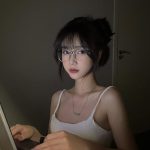 Nguyễn Diệu Linh - nhìn tôi