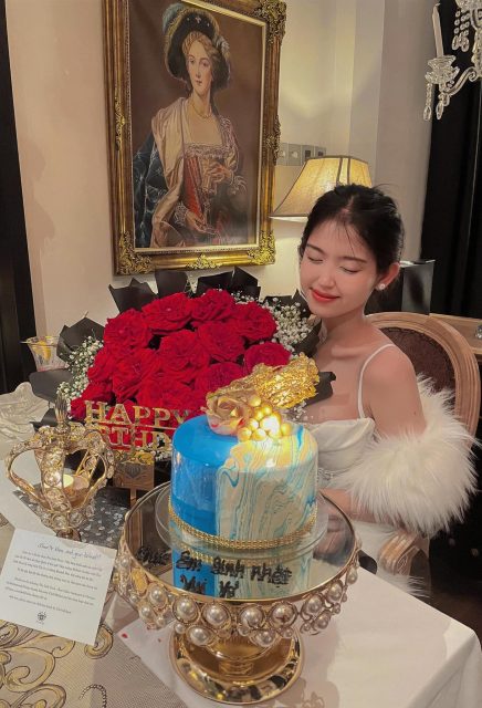 Nguyễn Thị Mỹ Ngọc - Level " 20 " HAPPY BIRTHDAY TO ME