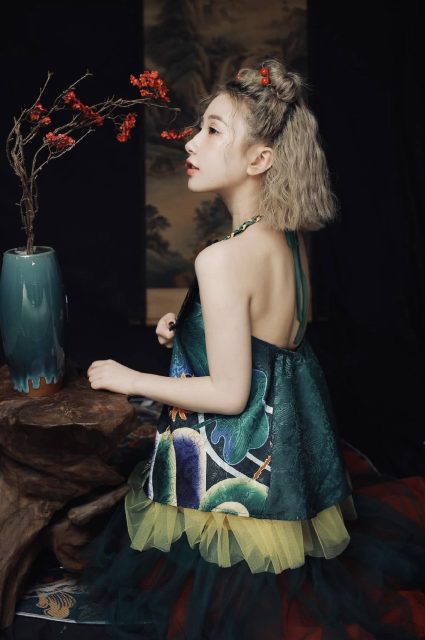Nguyễn Thuỷ Tiên - TẾt này vẫn giống tết xưa vẫn là e bé vẫn ưa lì xì Makeup: Trần…