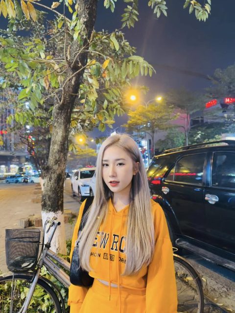 Nguyễn Thuỷ Tiên - Tôi muốn gặp được một người khiến tôi yên lòng…