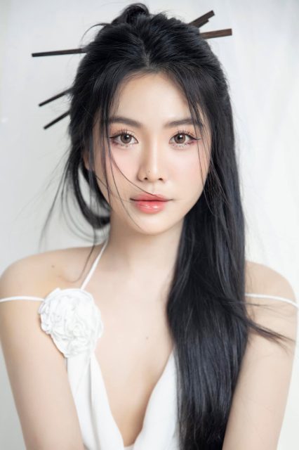 Võ Châu Ngọc - CÔ NGỌT đây! Make up by Kính Vũ Photo by Lala Vũ