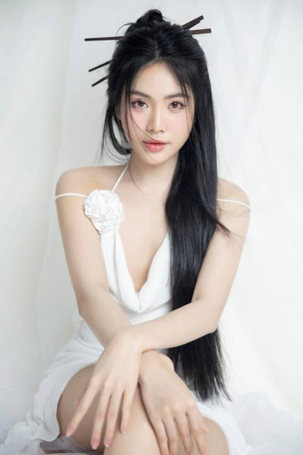 Võ Châu Ngọc - CÔ NGỌT đây! Make up by Kính Vũ Photo by Lala Vũ