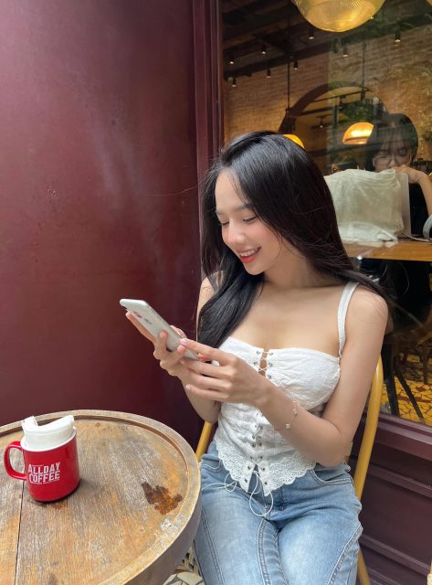 Phạm Quỳnh Trang - Loa Loa Loa, tin hot nè các tình yêu ơi: Tui vừa nhận được thư mời…