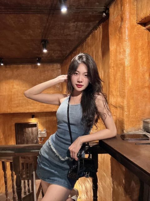 Võ Châu Ngọc - Viết hộ cái cap nghĩ qài hỏng ra