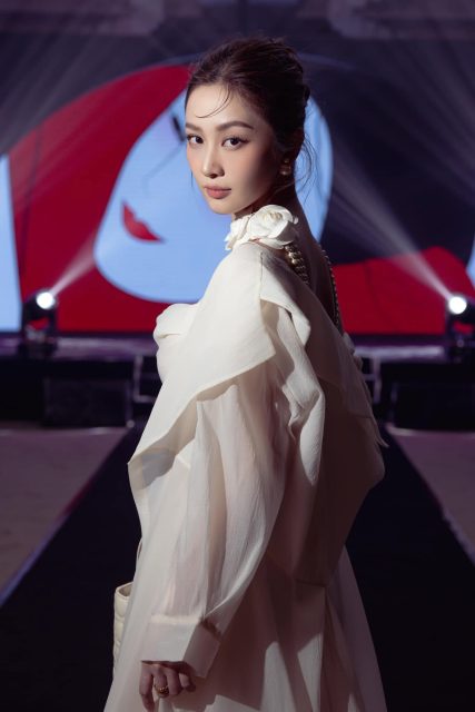 Vũ Phương Anh - Moments at L’Officiel Vietnam Official Beauty Awards 2023 Outfit…