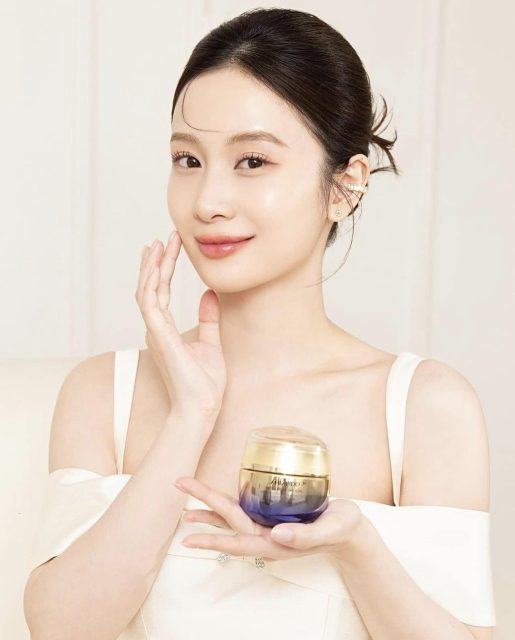 Vũ Phương Anh - Cô gái Jun Vũ Vũ Phương Anh vài cọng tóc lơi … Hair by Mây
