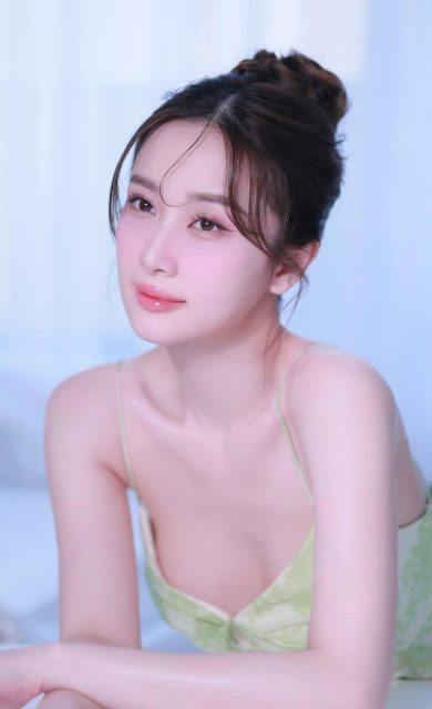 Vũ Phương Anh - Trong veooo Dương Hữu Nghĩa vừa mếch cúp vừa chộp hềnh Chị Hương Đào…