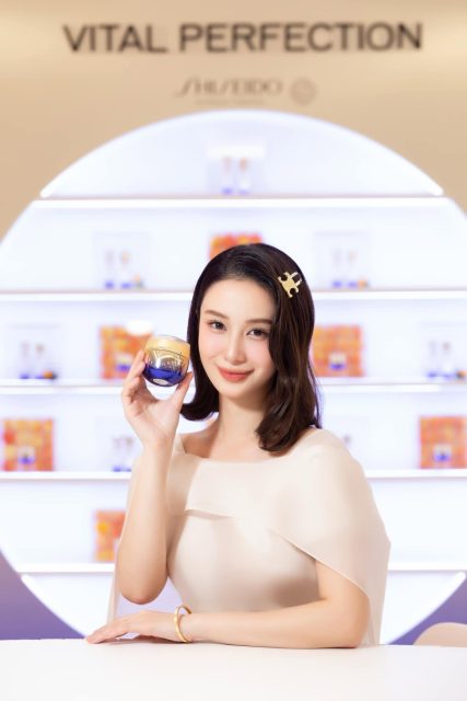 Vũ Phương Anh - Vũ Phương Anh cùng SHISEIDO #ShiseidoVN #VitalPerfection…