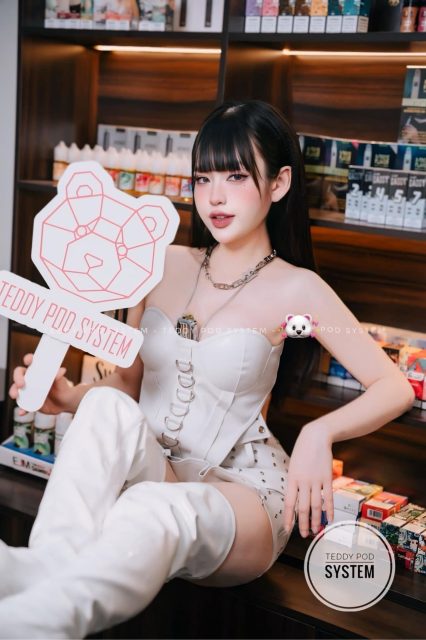 Phạm Thùy Trang - Thiên thần xa ngã Ngã vào khó xa…. #TeddyPodSystem Hotline…