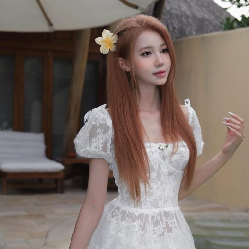 Minh Anh Bui - Tình iu là một loại hợp chất em hỗn … hợp với anh