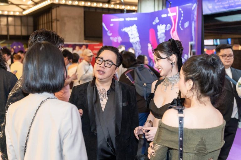 Vũ Phương Anh - Đối với Kathy, song song với hành trình làm phim thì dạy diễn xuất…