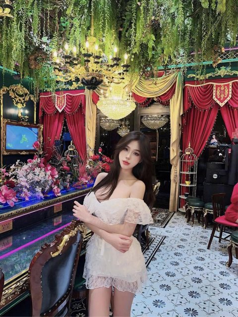 Nguyễn Phạm Tú Uyên - Vợ anh đây Ig:@nguyenphamtuuyn Dvfb:Phạm Hoài Linh