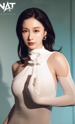 Vũ Phương Anh - Bé Vũ Phương Anh Xinh Đẹp Make Hair Ft Thoai Brit Nguyen Anh Tu…