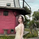 Nguyễn Thuỷ Tiên - Cô pé chăn