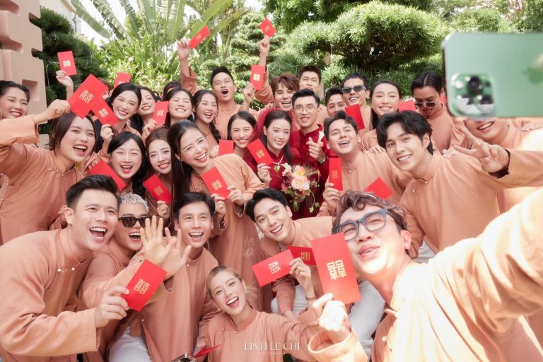 Vũ Phương Anh - Từ Đà Lạt đến Sài Gòn, từ cầu hôn đến đám cưới cổ tích Chúc cô dâu…