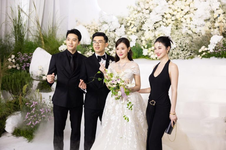Vũ Phương Anh - Từ Đà Lạt đến Sài Gòn, từ cầu hôn đến đám cưới cổ tích Chúc cô dâu…