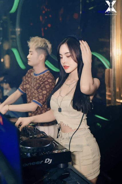Nguyễn Linh Linh - 𝑆𝑜̂́𝑛𝑔 𝑐𝑢𝑜̣̂𝑐 đ𝑜̛̀𝑖 𝑡𝑖́𝑐ℎ 𝑐𝑢̛̣𝑐 𝑏𝑎̣𝑛 𝑠𝑒̃ 𝑡ℎ𝑎̂́𝑦 𝑁𝑎̆́𝑛𝑔 𝑡ℎ𝑎̣̂𝑡…