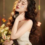 Nguyễn Thuỷ Tiên - Nhiều người ôm giấc mộng giàu sang Còn iem ôm giấc mộng y chang…