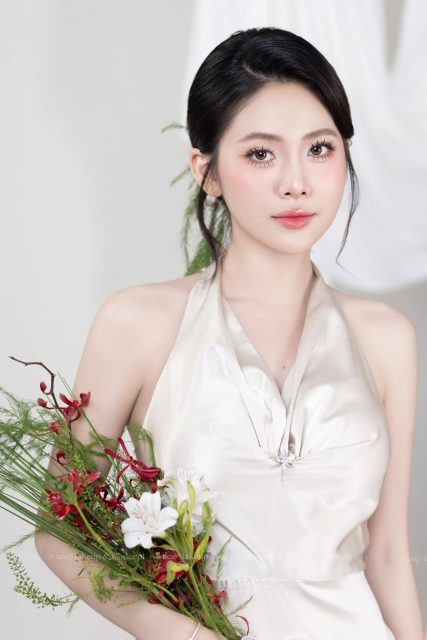 Võ Châu Ngọc - Thư Trần