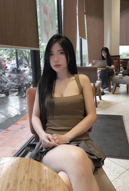 Trịnh Lâm Oanh - Ngồi chờ ty đến với tôi