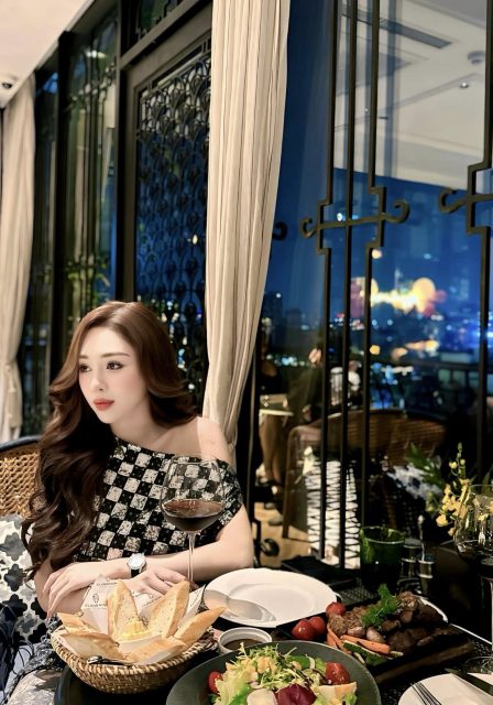 Nguyễn Thu Trang - “ Kiễng mũi chân sẽ không đứng vững Người thích bạn sẽ chủ động khom…