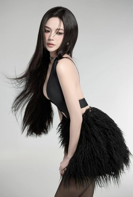 Phạm Quỳnh Trang - giữa 8 tỷ người nhưng anh ấy vẫn chọn tôi để trêu đùa tình cảm, chắc…
