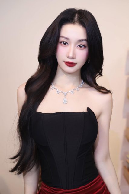 Vũ Phương Anh - Gimme kiss, gimme kissy, kissy kiss Makeup & Photo Minh Nguyễn…
