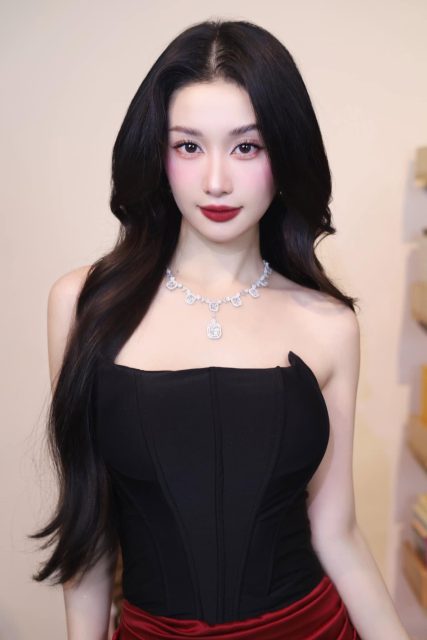 Vũ Phương Anh - Gimme kiss, gimme kissy, kissy kiss Makeup & Photo Minh Nguyễn…