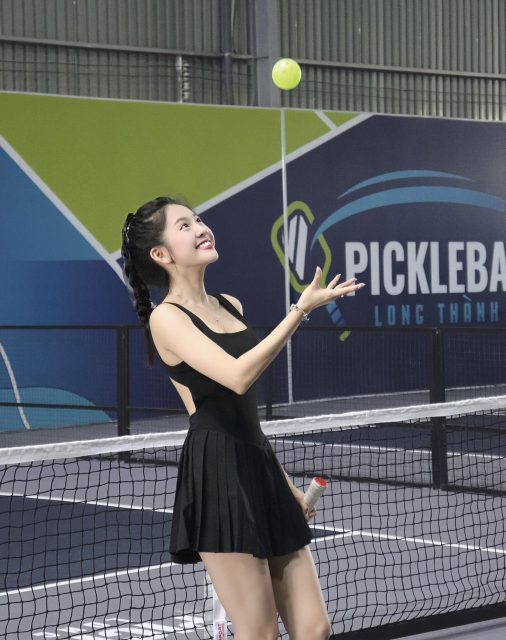Võ Châu Ngọc - 𝑯𝒆̣𝒏 𝒆𝒎 𝒑𝒊́𝒄 𝒄𝒐̛̀ 𝒃𝒐̂𝒏 Pickleball Long Thành 3h chiều mai