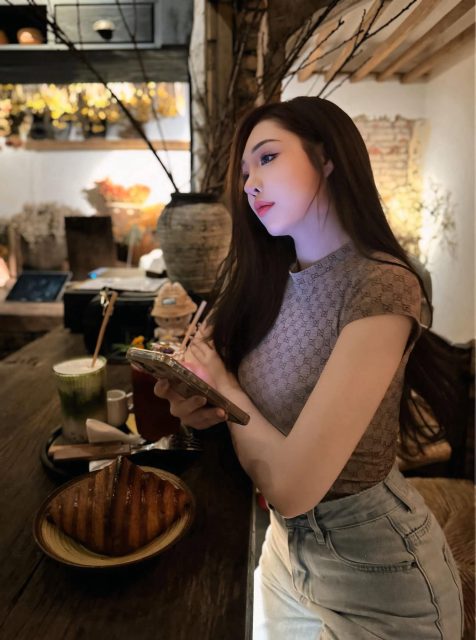 Nguyễn Thu Trang - Nếu bạn không thích tôi, hãy hít vào và thở ra vì bạn không thể làm…