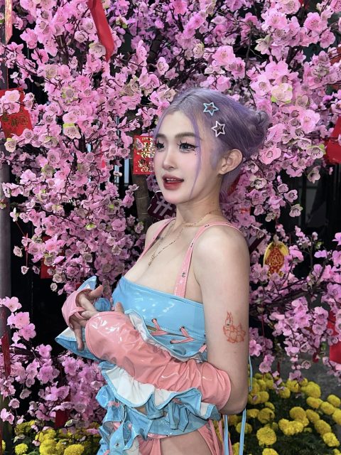 Mẫn Mẫn - có mai có trúc có đào có thêm em nữa ngọt ngào cả năm