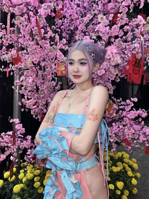 Mẫn Mẫn - có mai có trúc có đào có thêm em nữa ngọt ngào cả năm