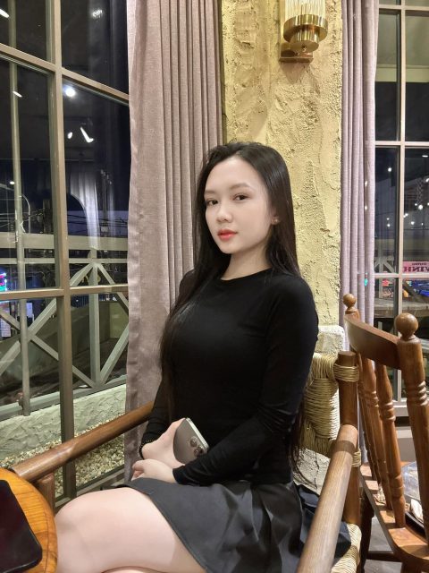 Lê Ngọc Thuỳ Trang - Cứ gọi em là hoàng hôn ^^