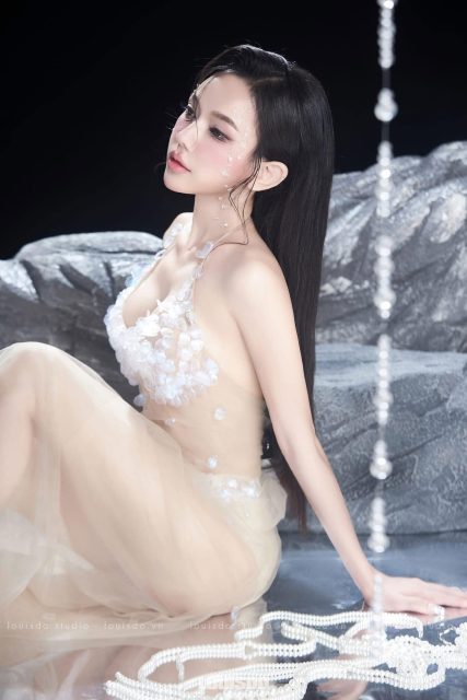 Phạm Quỳnh Trang - yêu phải nàng tiên cá , nên lúc nào anh cũng phải xuống nước #photo…