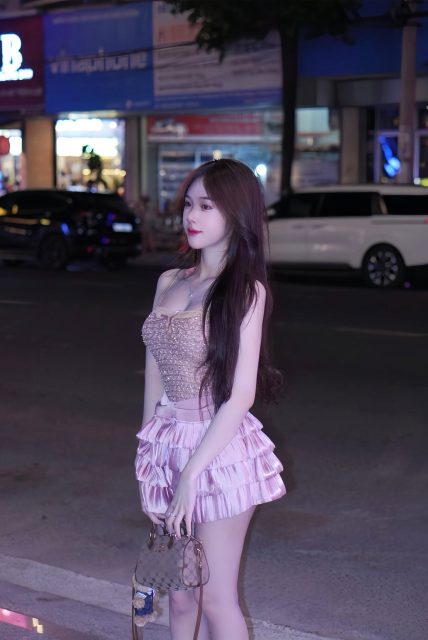 Nguyễn Phạm Tú Uyên - Miss me yet? Dvfb: Phạm Hoài Linh