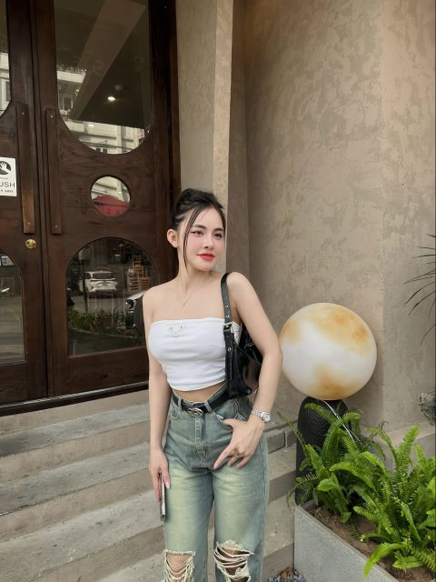 Nguyễn Linh Linh - Sáng mai cháu nghỉ đúng 5 phút hát Quốc Ca còn đâu làm việc bình…