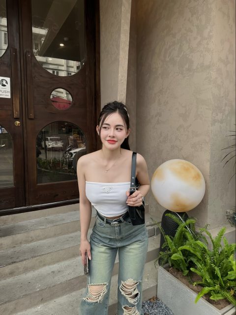 Nguyễn Linh Linh - Sáng mai cháu nghỉ đúng 5 phút hát Quốc Ca còn đâu làm việc bình…