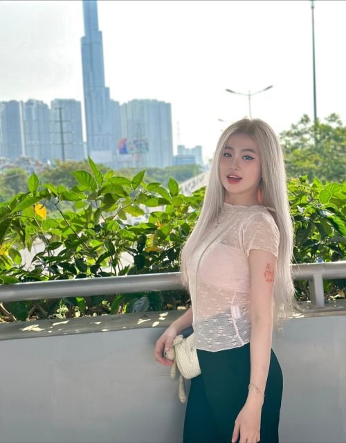 Mẫn Mẫn - tình yêu không làm tổn thương nhưng con người thì có