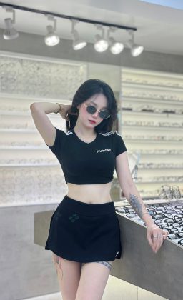 Sư Tử - 3 đời cắt kính ở đây :))