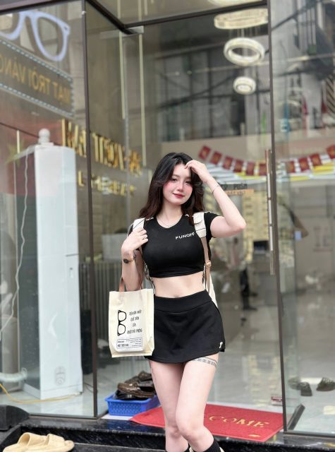 Sư Tử - 3 đời cắt kính ở đây :))