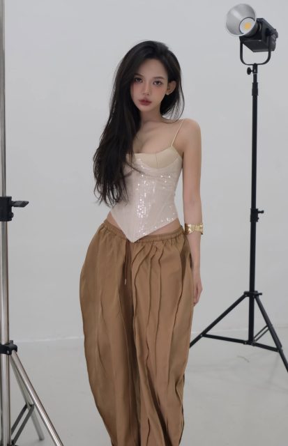 Phạm Quỳnh Trang - liniss.official Bạc Hà
