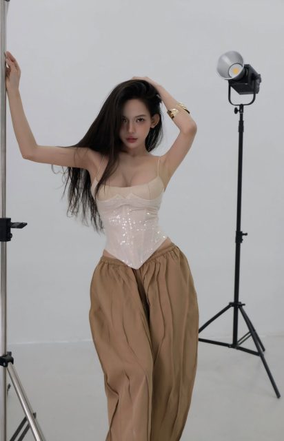 Phạm Quỳnh Trang - liniss.official Bạc Hà
