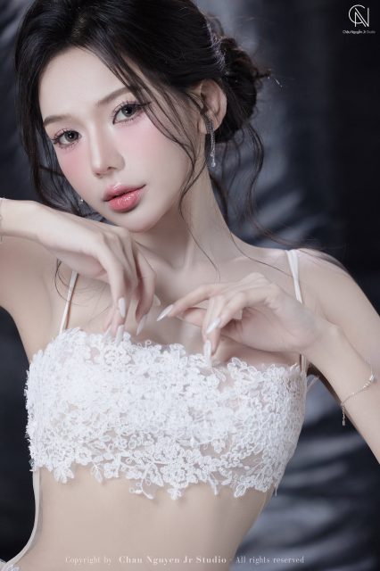 Phạm Quỳnh Trang - sáng e làm nàng thơ,tối e làm người yêu anh nhớ Chau Nguyen Jr Make…