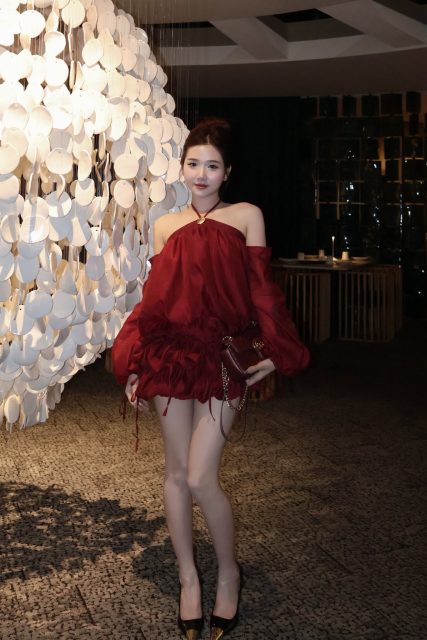 Ly Ly Trần - Đàn ông ai cũng tốt cả Chỉ là bạn có phải người họ yêu hay ko thôi