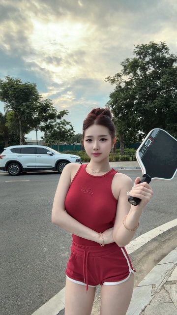 Ly Ly Trần - Nếu e có 10 em sẽ cho a 1 1 ng iu