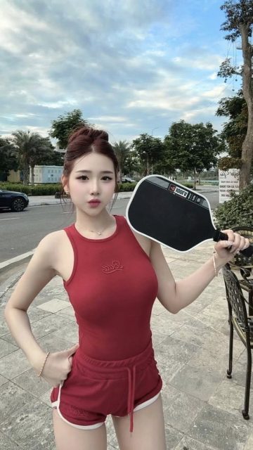Ly Ly Trần - Nếu e có 10 em sẽ cho a 1 1 ng iu