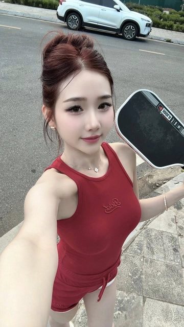Ly Ly Trần - Nếu e có 10 em sẽ cho a 1 1 ng iu