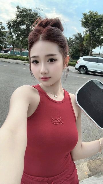 Ly Ly Trần - Nếu e có 10 em sẽ cho a 1 1 ng iu